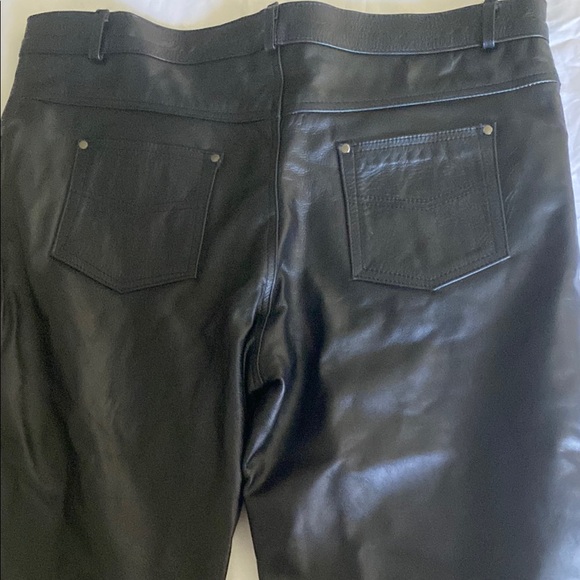 Men's Black Rocker Leather Pants - Picture 6 of 15